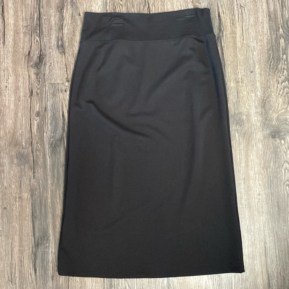 Inherit Clothing Co Quinn 31” Midi Skirt Size Small Black